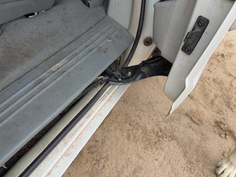 2010 Chrysler Town & Country Rear Door Latch LH