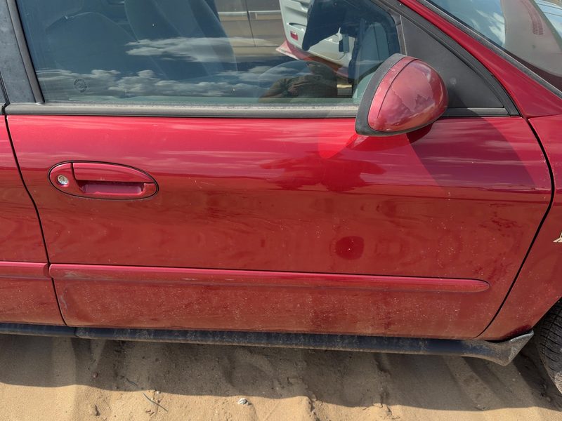 2000-2007 Ford Taurus(see Also Taurus X) Front Door RH