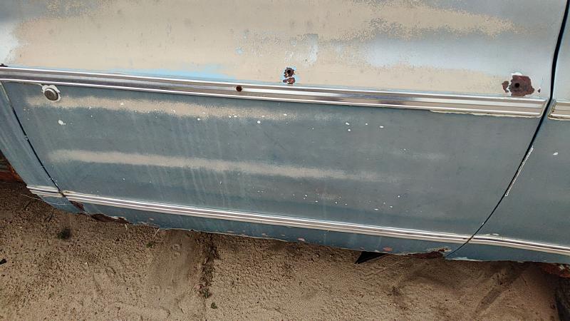 1973 Chevrolet Pickup 10 Series Front Door Moulding RH
