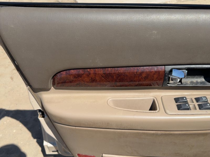2000-2002 Lincoln LS Front Door Trim Panel LH