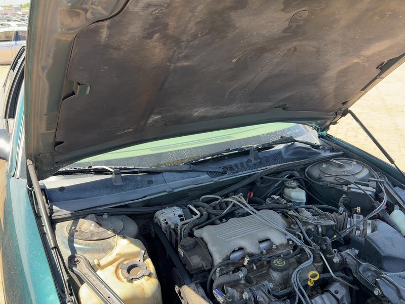 1999-2001 Lumina (also See Lumvan) Hood Hinge RH