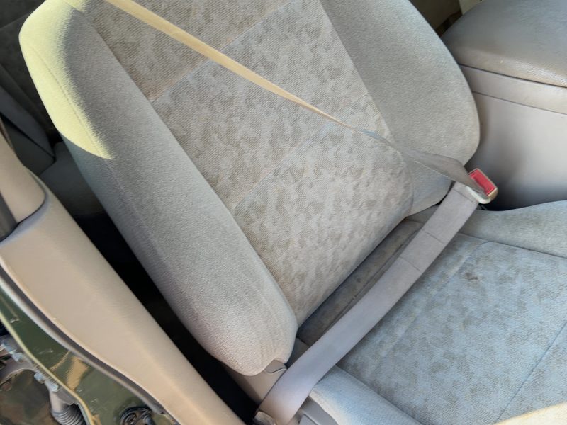 2003-2006 Kia Sorento Front Seat Belt RH
