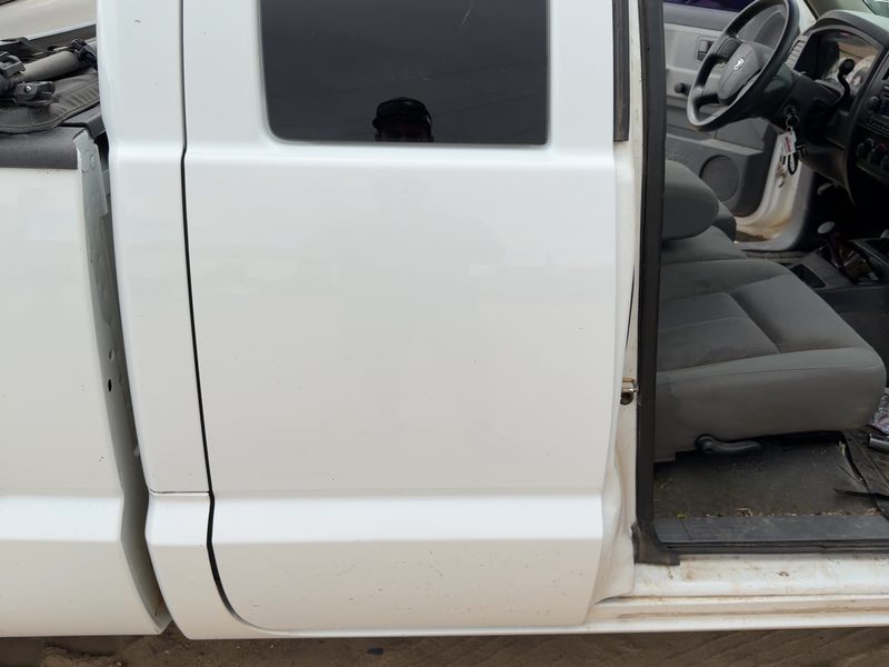 2005-2011 Dodge Dakota (mid-size) Rear Door RH