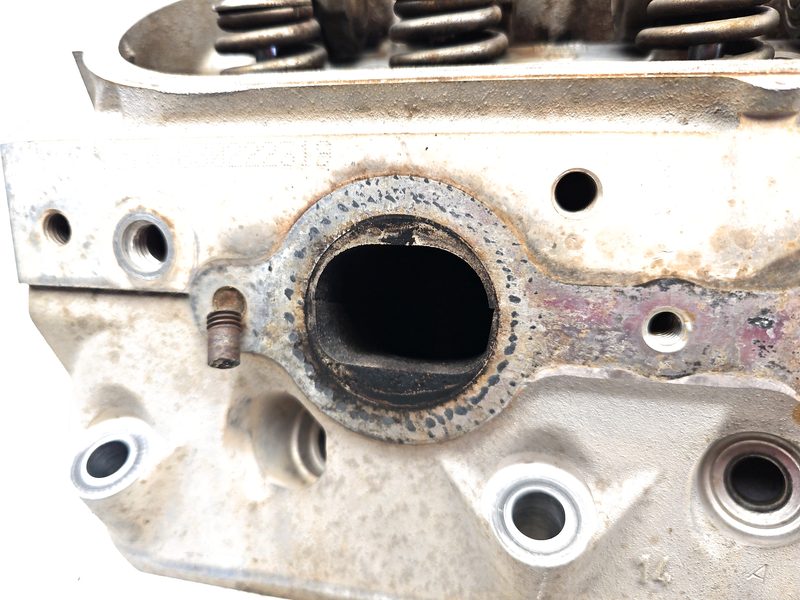 2000-2007 Chevrolet 1500 Silverado Pickup Cylinder Head