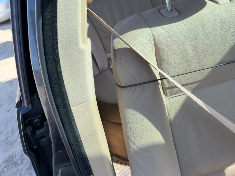2001-2006 BMW X5 Front Seat Belt RH