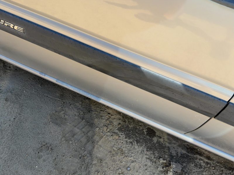 1997-2005 Chevrolet Venture Front Door Moulding LH
