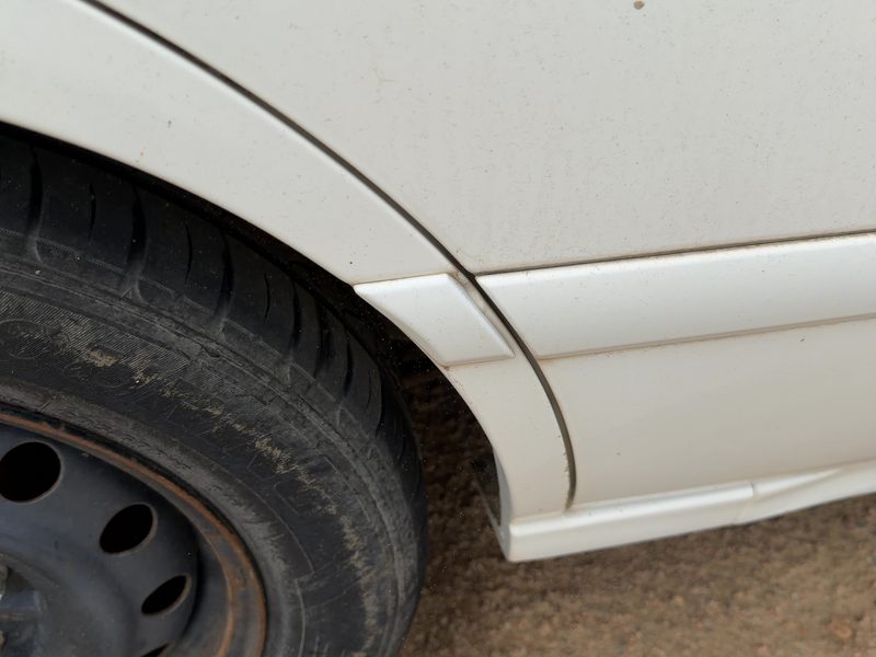 2000 Toyota Camry Quarter Panel Moulding RH