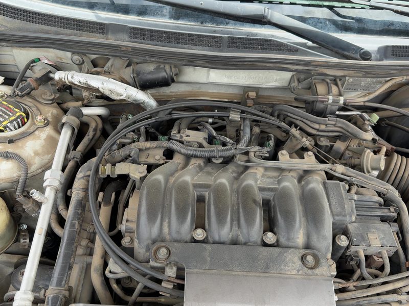 1995-2001 Infiniti I30 Cylinder Head RH