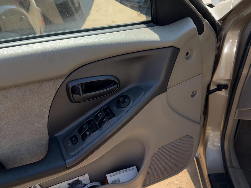 2001-2003 Hyundai Elantra Front Door Trim Panel LH