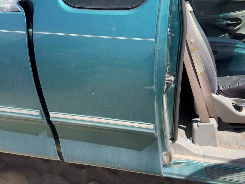 1997-2004 Ford Pickup F150 Series Rear Door RH