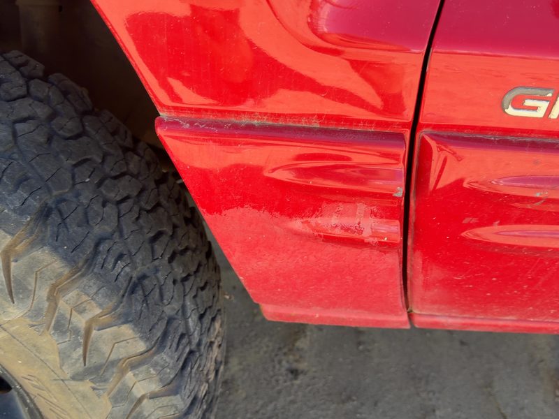 1999-2004 Jeep Grand Cherokee Fender Moulding LH