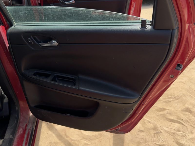 2006-2008 Chevrolet Impala (80 & Up) Rear Door Trim Panel RH