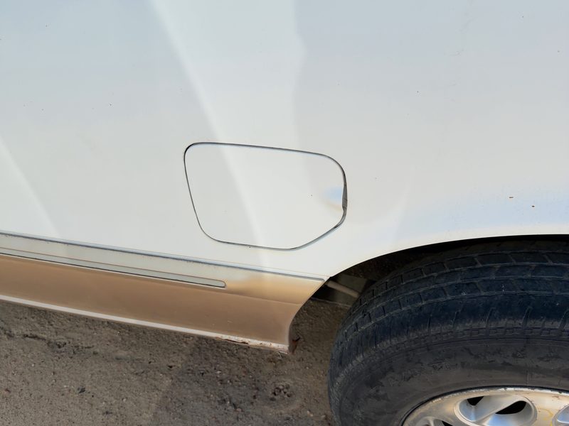 1996 Mercury Villager Fuel Tank Door