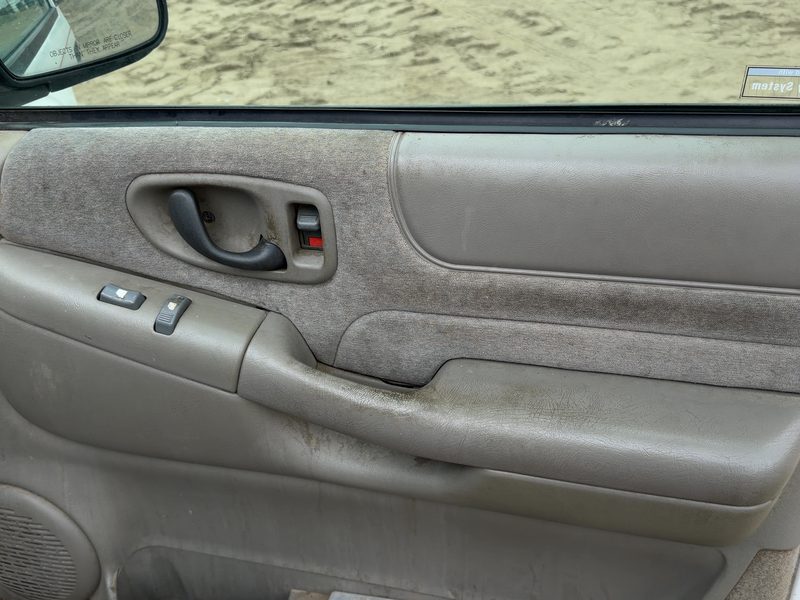 1998-2001 Blazer S10/jimmy S15 Front Door Trim Panel RH