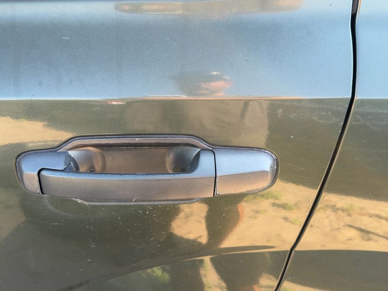 2003-2009 Kia Sorento Outside Door Handle LH