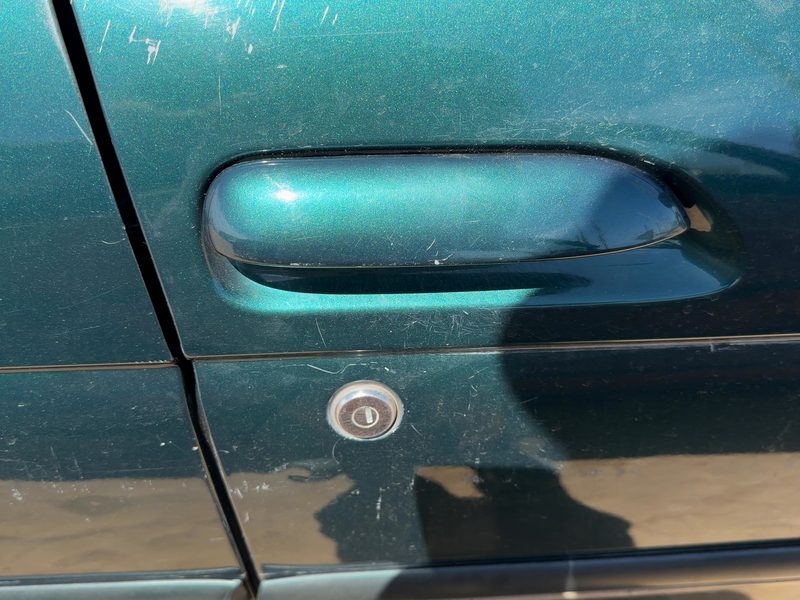 1999 Lumina (also See Lumvan) Outside Door Handle RH