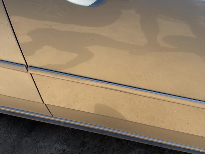 2005-2010 Pontiac G6 Front Door Moulding RH