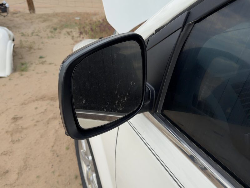 2008-2010 Chrysler Town & Country Door Mirror LH