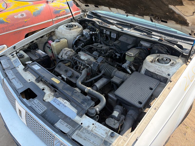 1986 Oldsmobile Ninety-eight (80 & Up) Vehicle Unit Complt.