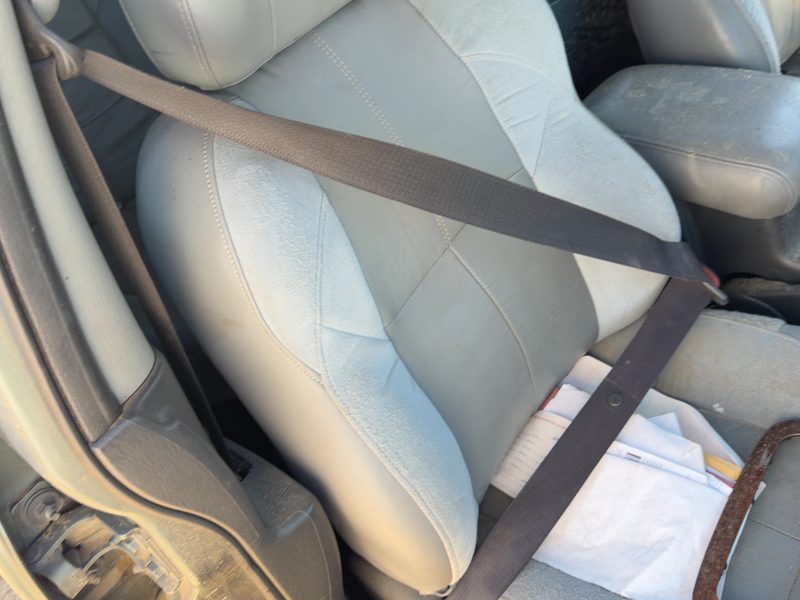 2000-2004 Jeep Grand Cherokee Front Seat Belt RH