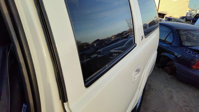 2000-2007 Chevy/gmc Suburban 1500 Series Rear Door LH