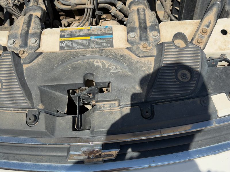 2006-2007 Monte Carlo Radiator Support