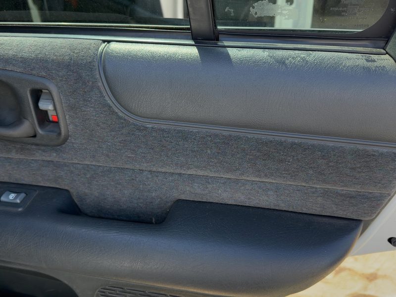 1998-2003 Blazer S10/jimmy S15 Rear Door Trim Panel RH