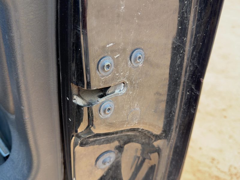 2002-2009 Dodge Ram Pickup 1500 Series Front Door Latch RH