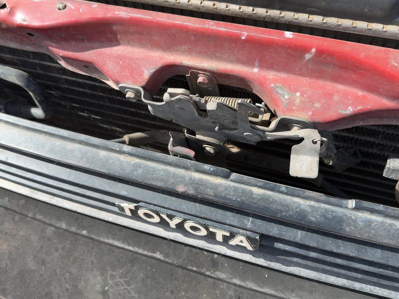 1987-1988 Toyota FX (includes Fx16) Radiator Support
