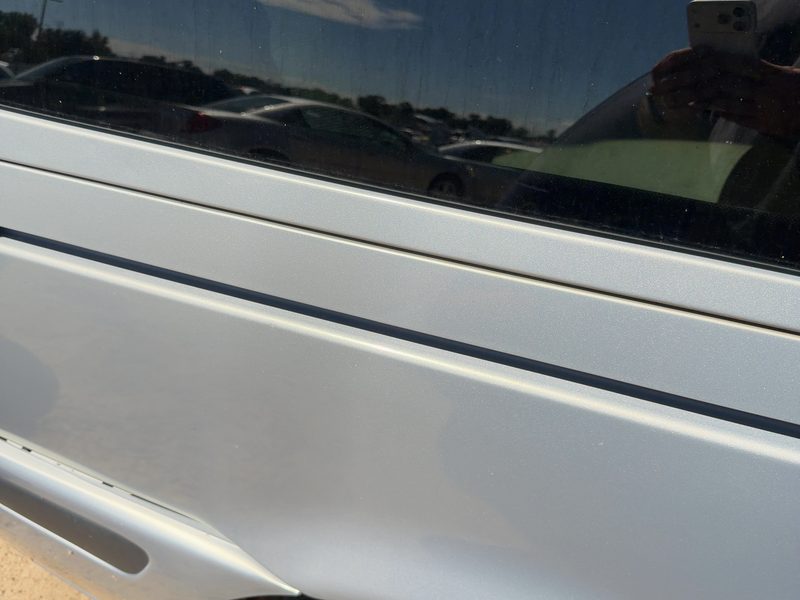 2000 Chevrolet Venture Quarter Panel Moulding RH