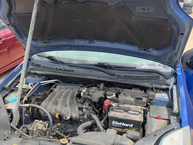 2007-2012 Nissan Sentra Hood Hinge RH