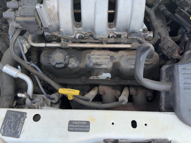 1998-2000 Chrysler Town & Country Cylinder Head