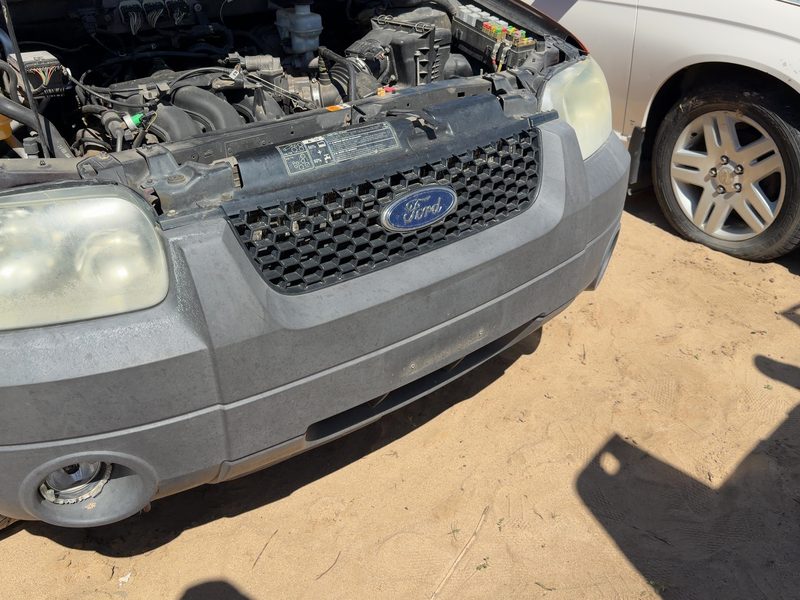 2005-2007 Ford Escape Front Bumper Assy.