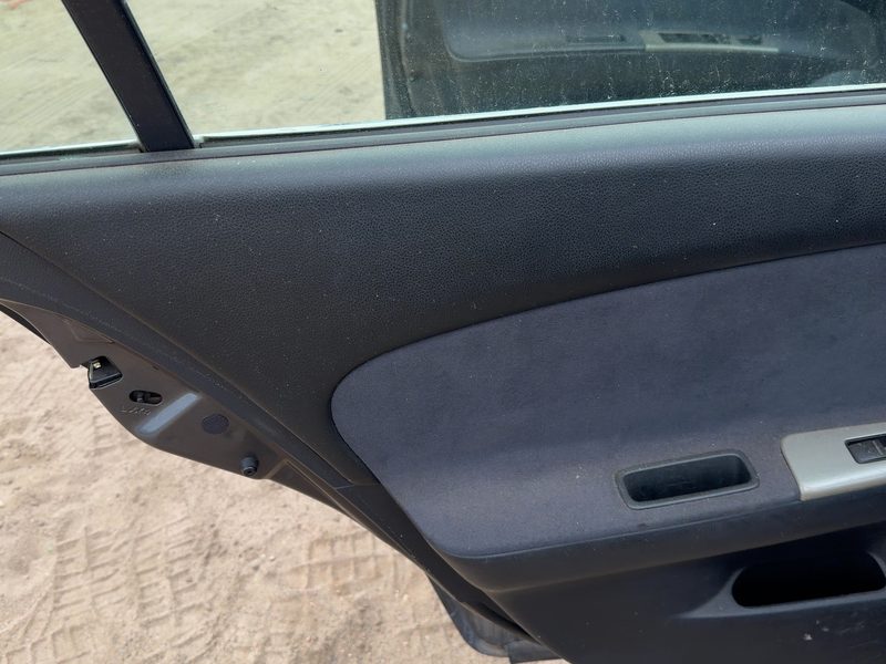 2005-2006 Nissan Altima Rear Door Trim Panel LH