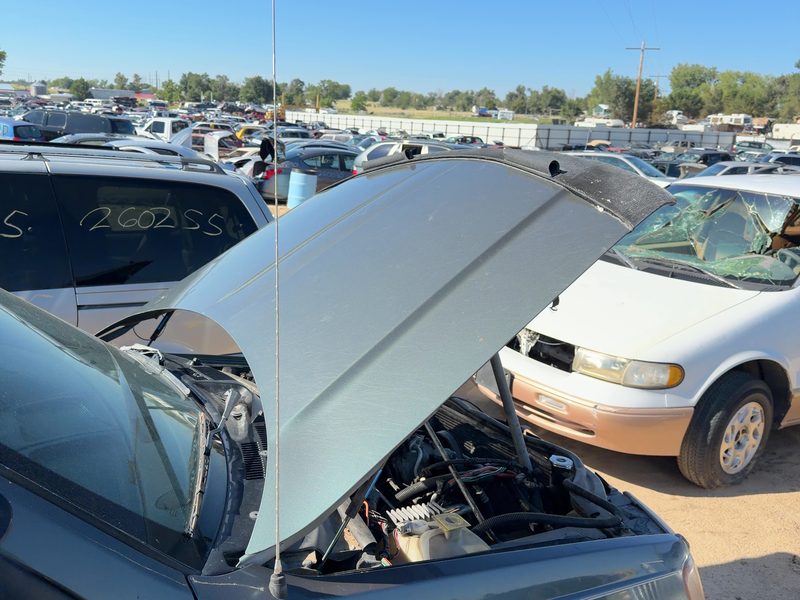 1999-2004 Jeep Grand Cherokee Hood