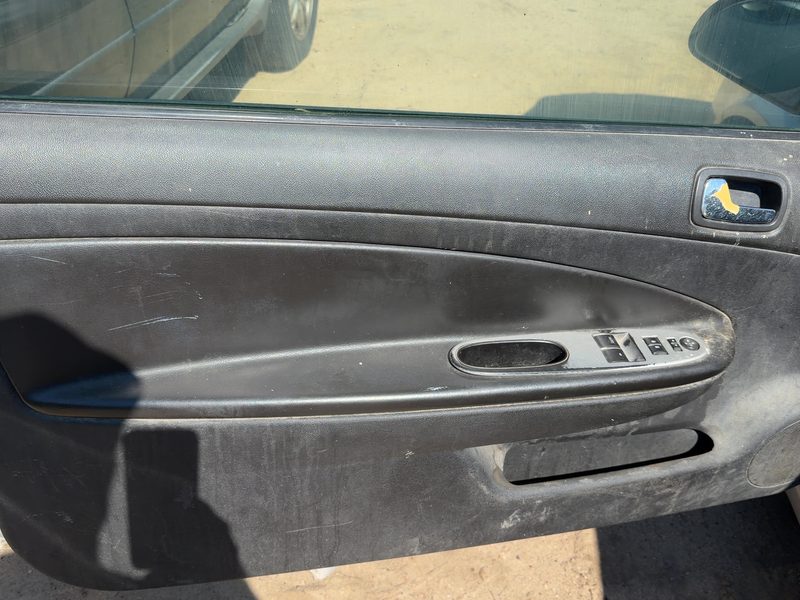 2005-2010 Chevrolet Cobalt Front Door Trim Panel LH