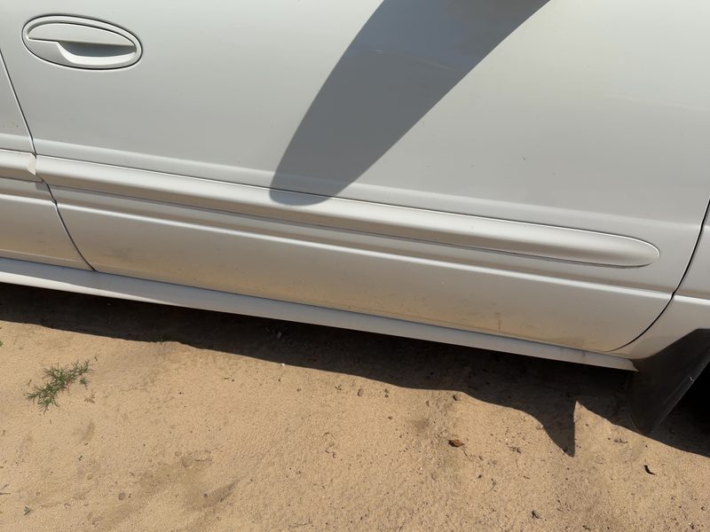2000-2005 Buick Lesabre (80 & Up) Front Door Moulding RH