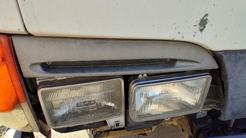 1996 Isuzu Truck (big Truck) Headlight Door RH