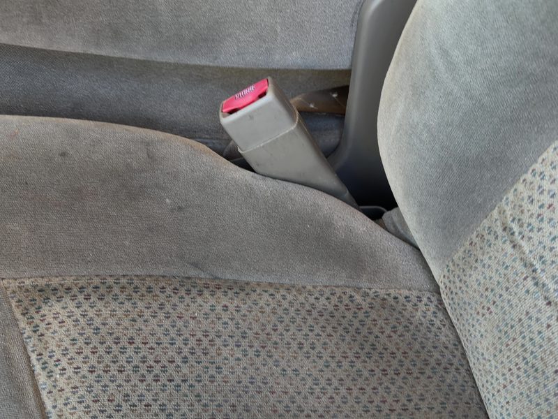 2003-2007 Chevrolet 2500 Silverado Pickup Front Seat Belt LH