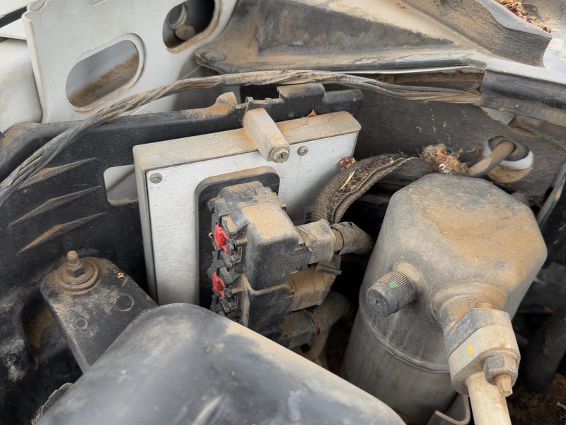 2006 Dodge Dakota (mid-size) Engine/Motor Brain Box