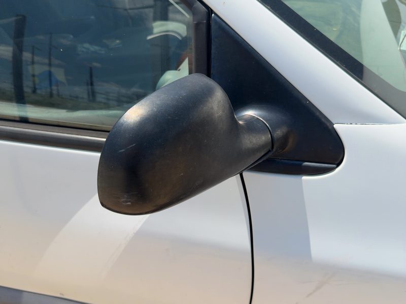 1996-2000 Chrysler Town & Country Door Mirror RH