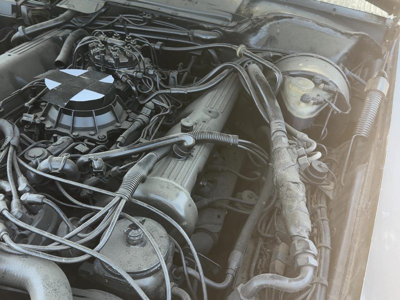 1976-1980 Mercedes 450 Cylinder Head