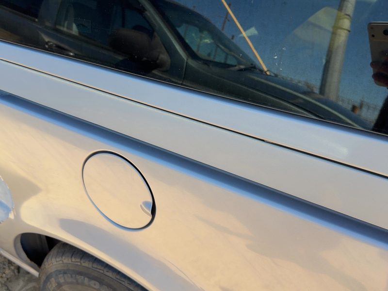 2000 Chevrolet Venture Quarter Panel Moulding LH