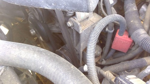 2006 Yukon Xl 1500 Power Steering Pump With Mount Bracket Oem 5.3L