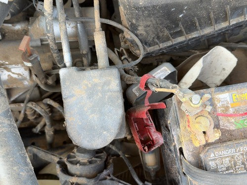1999 Toyota Camry Chassis Brain Box Cruise Control Module OEM Brake Pedal Mount