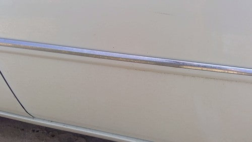 08-09 300 Driver Left Rear Moulding From Door Oem Back Trim Strip White Pwg