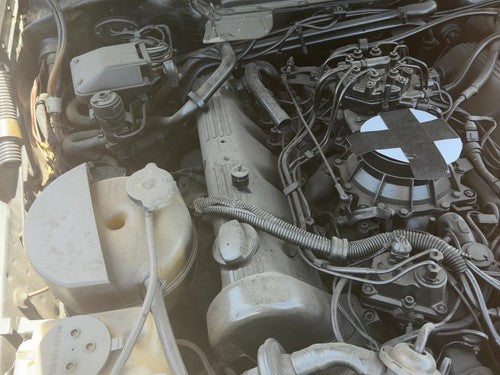 1980 Mercedes 450SL 107 Passenger Right Valve Cover OEM 4.5L