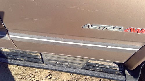 1995 Chevy Astro Passenger Right Front Moulding From Door Oem Trim Strip Brown