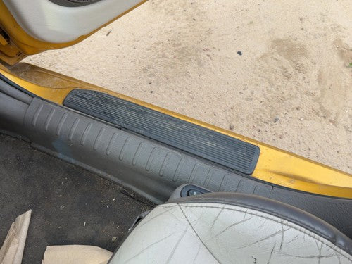 02 Pt Cruiser Passenger Right Lower Sill Step Moulding Trim Panel Taupe/Beige Fl