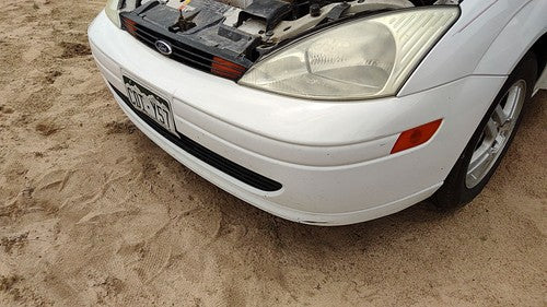 2000-2004 Focus Station Wagon Front Bumper Cover Assembly Oem White Yz